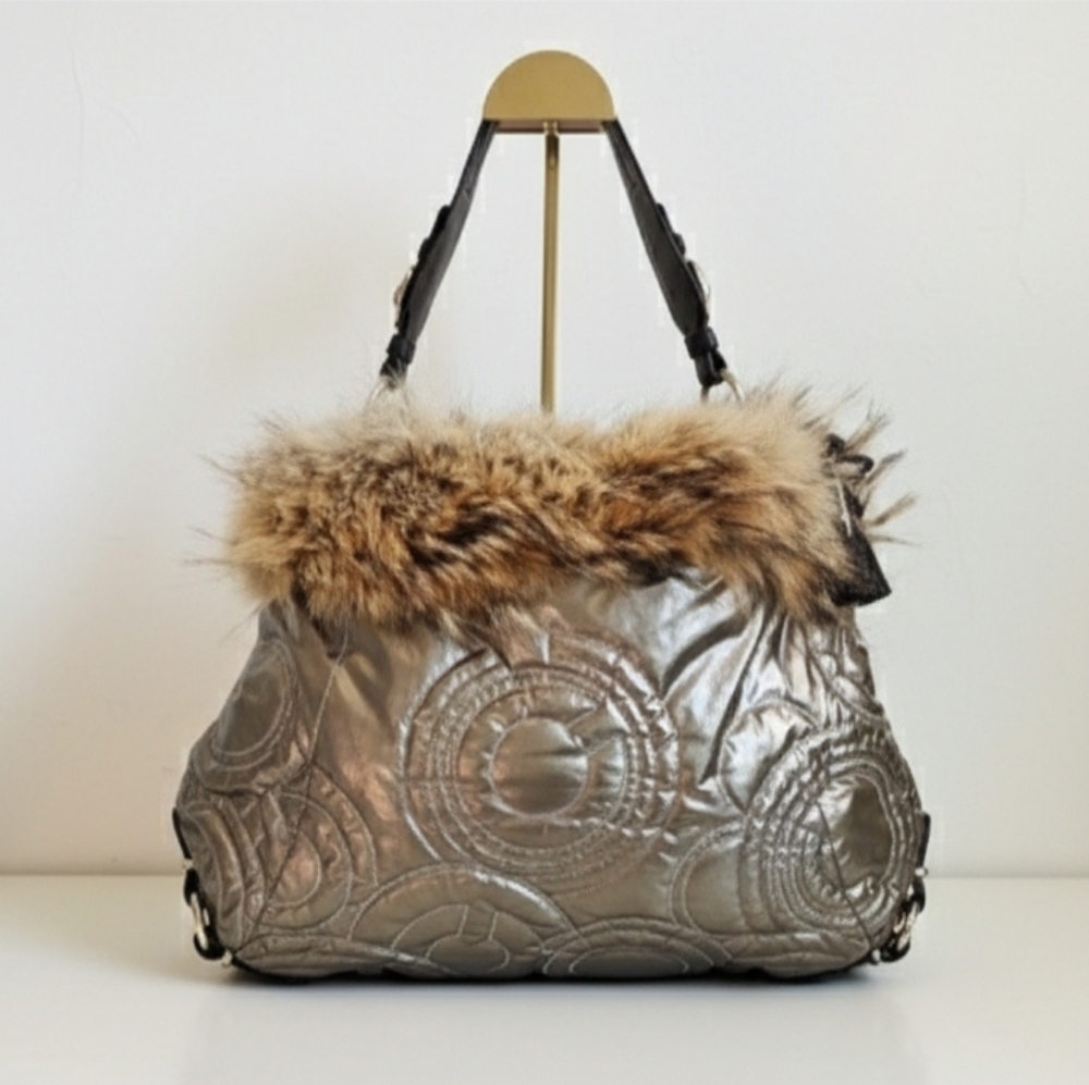 Coach Rare 2010 Hampton Ski Coyote Fur XL Hobo Silver Bag